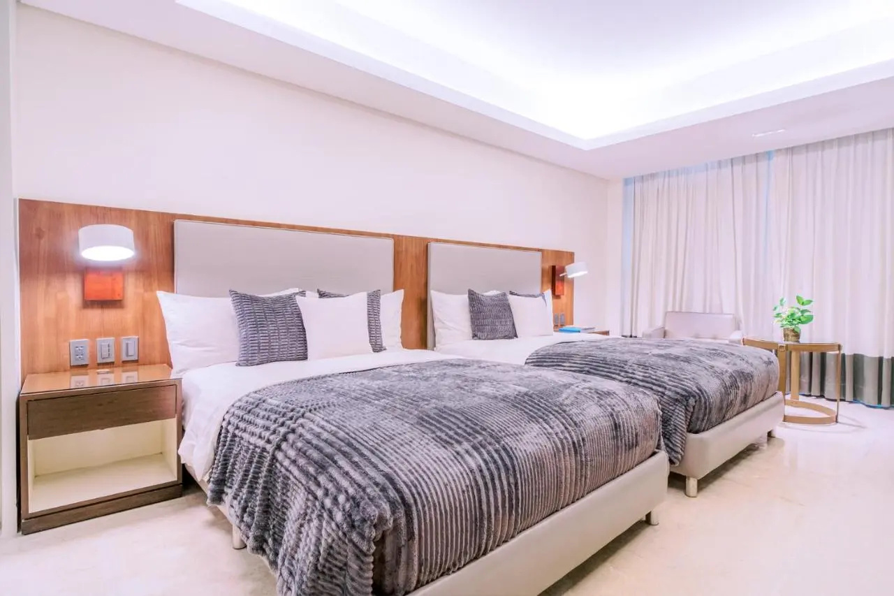 MCollection - Convenient City Stay in Iloilo Business Park
