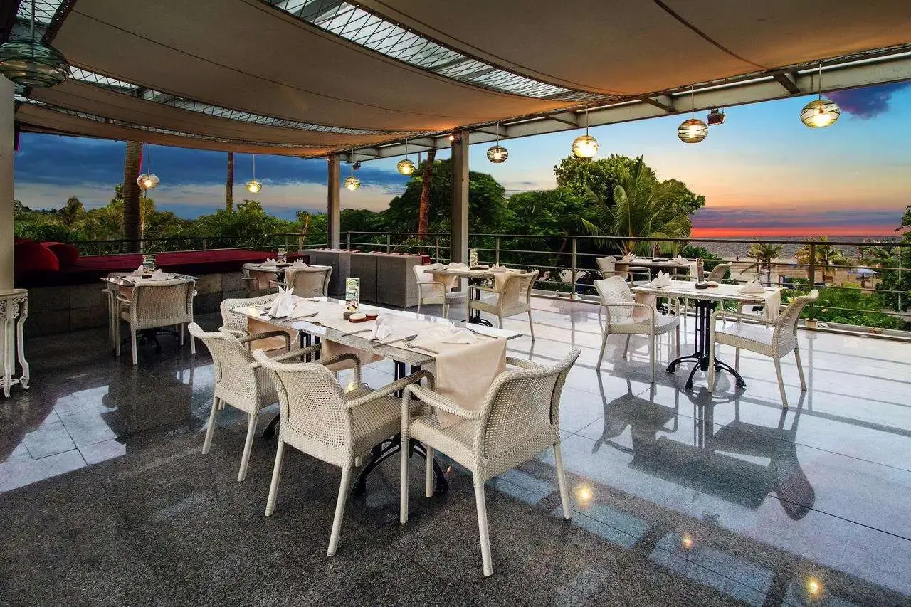 Foto - Away Bali Legian Camakila