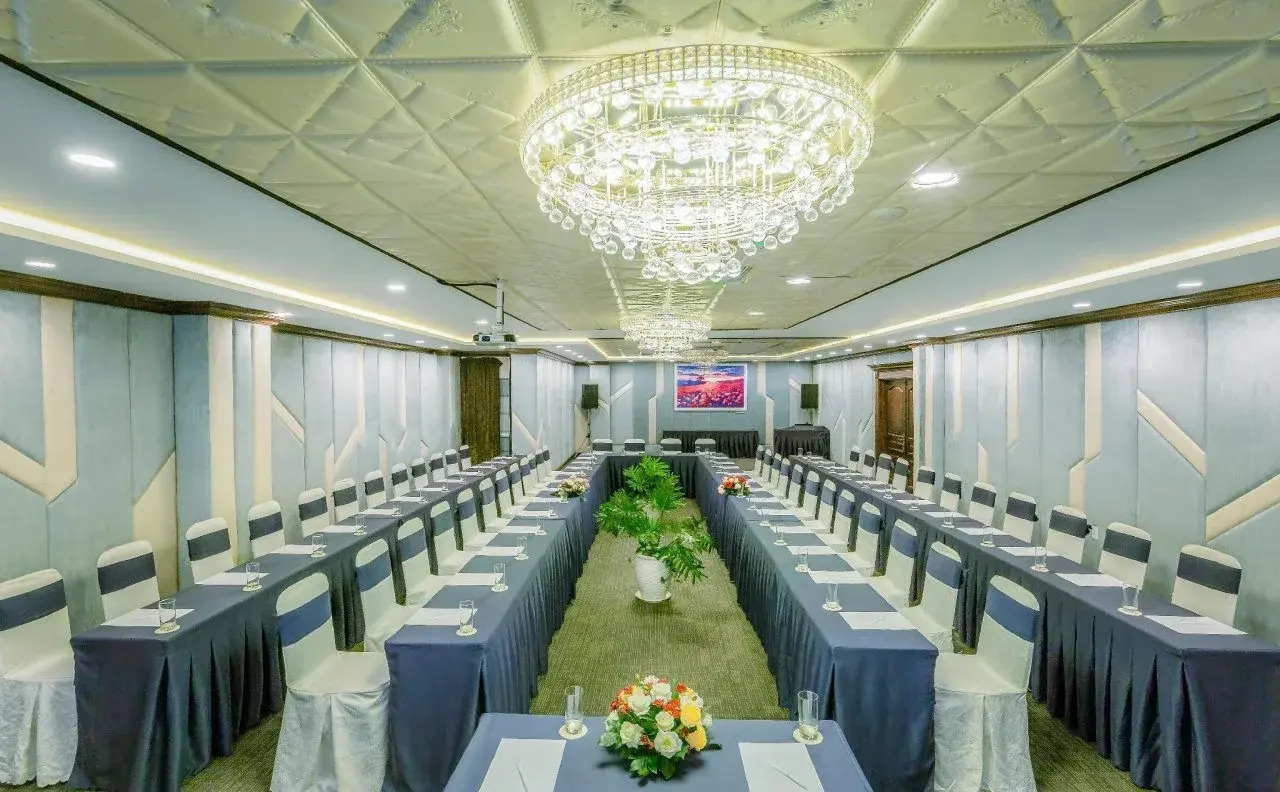 Photo - Happy Life Grand Hotel & Rooftop Skybar