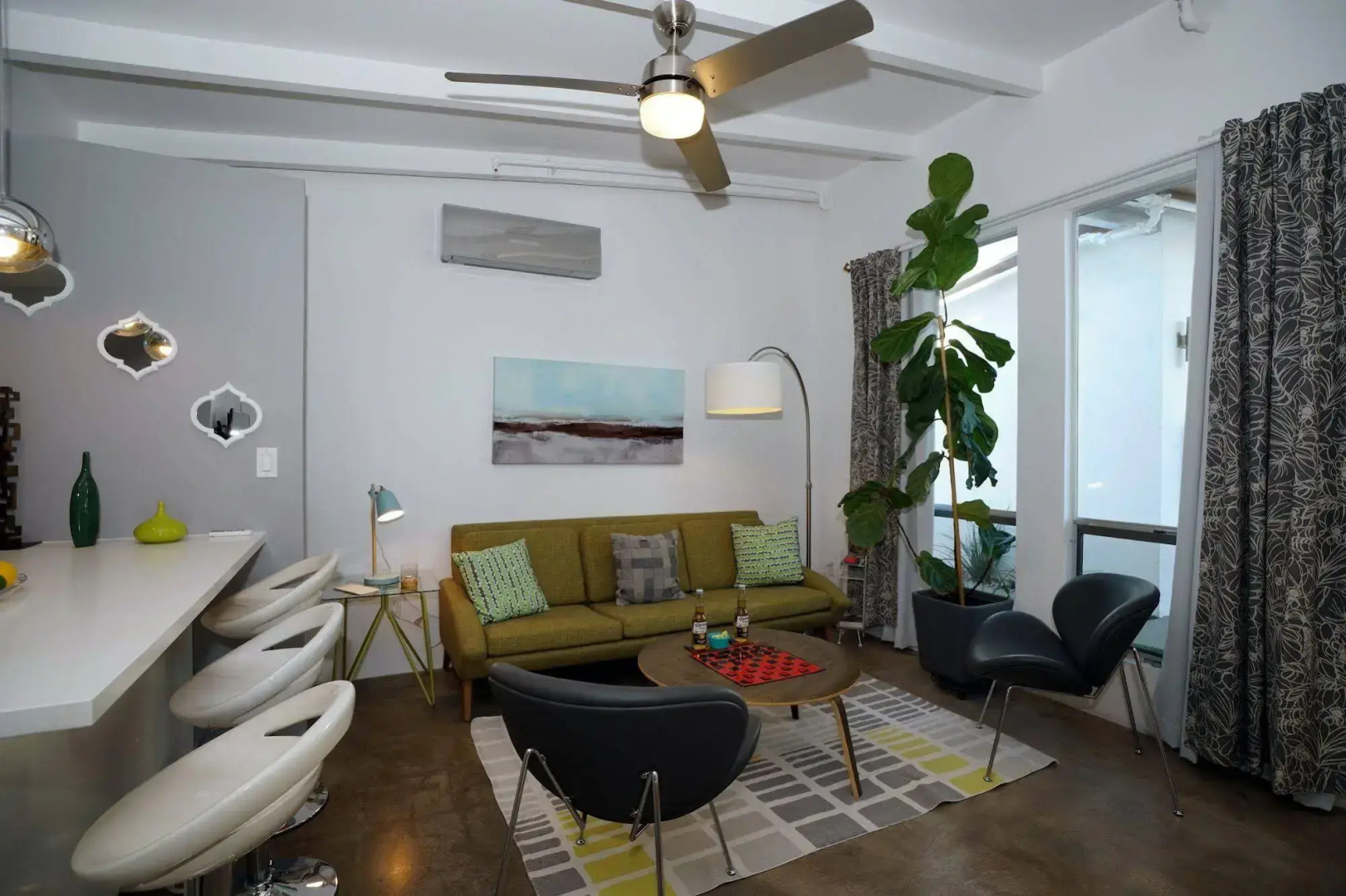 Foto - The Wesley by AvantStay Mid-Century Modern Oasis with Pool