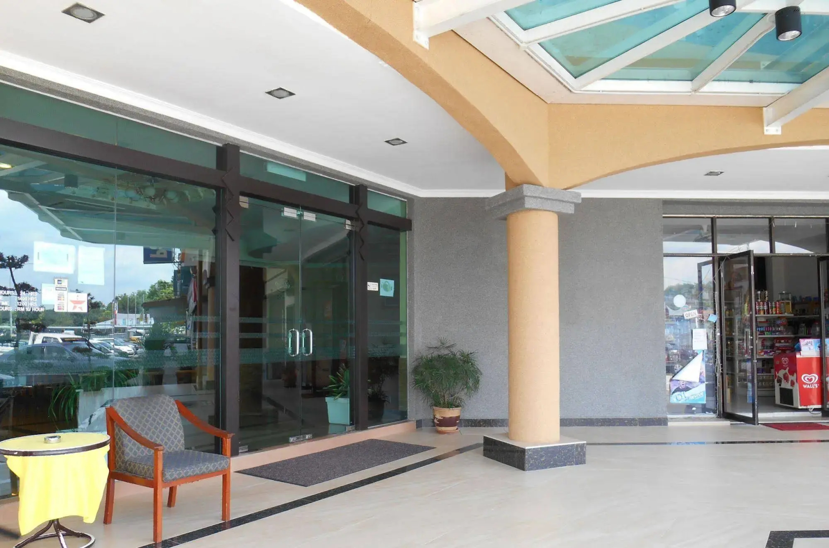 Photo - Sai Villa Hotel Near Klia & Klia2