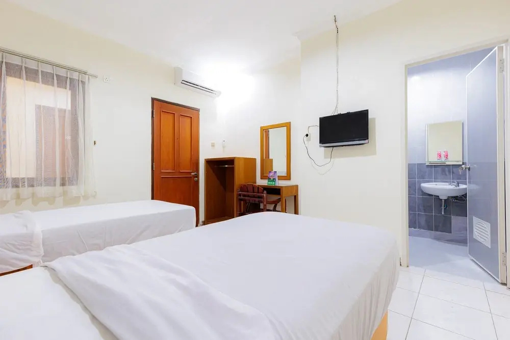 Photo - Urbanview Hotel Mitra near Grand Indonesia