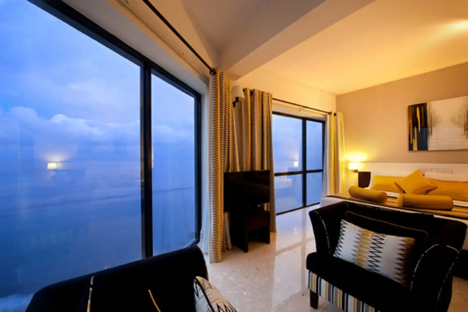 Photo - The Ocean Colombo - Guaranteed Sea View Rooms