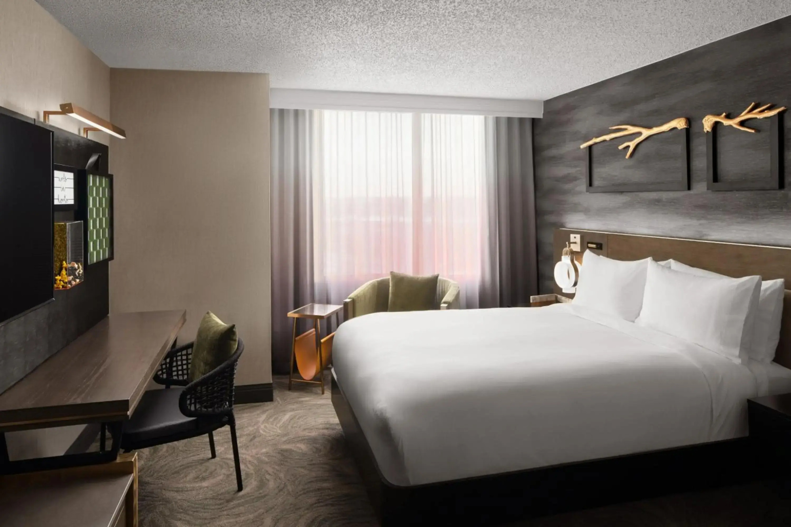 Photo - Renaissance Chicago North Shore Hotel