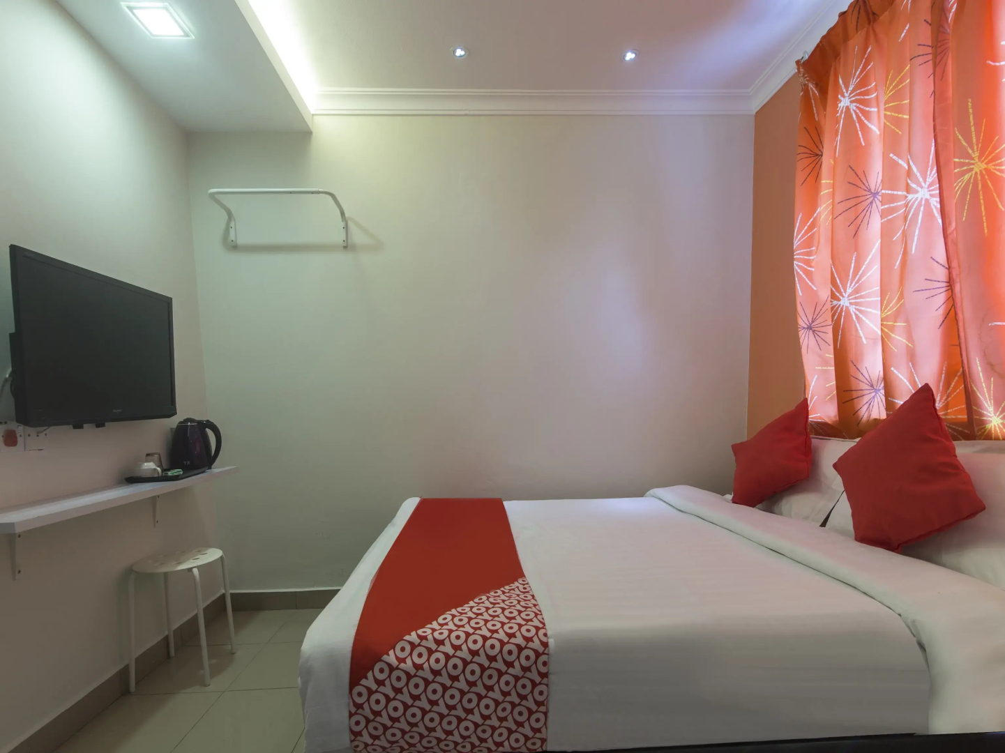 Foto - OYO 761 City Hotel