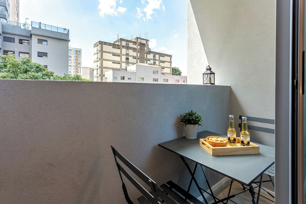 Moderno-Pinheiros -AC - Brazilian Corner