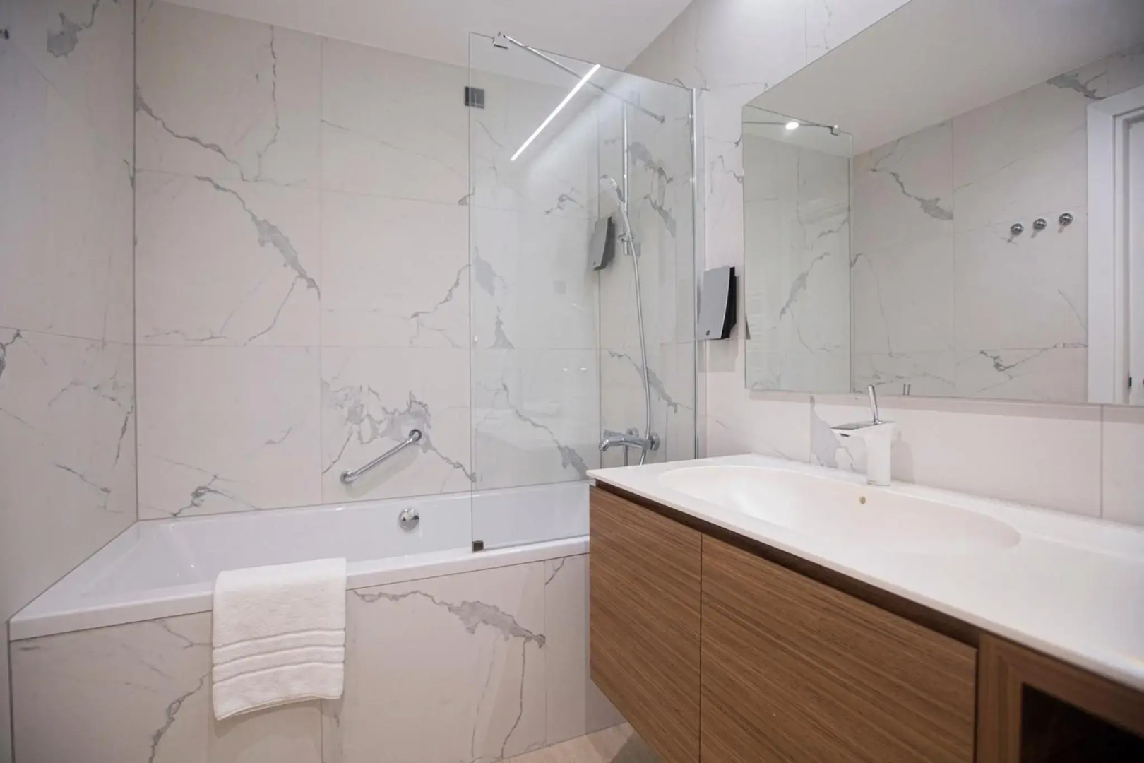 Photo - Marvie Hotel & Health