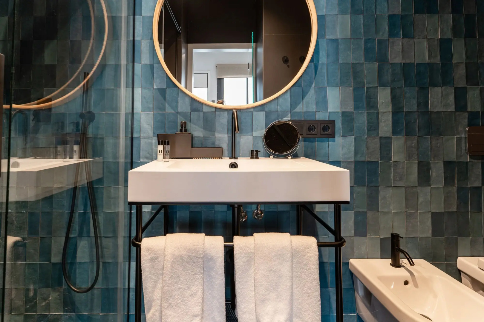 Photo - Welldone Quality - Crystal pool