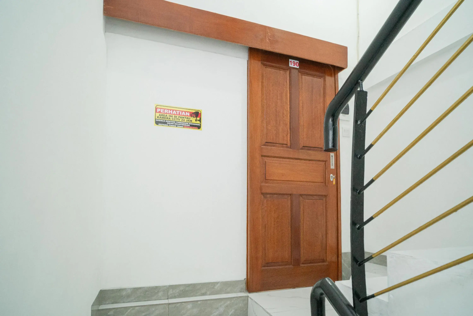 Foto - RedDoorz Near Stasiun Senen