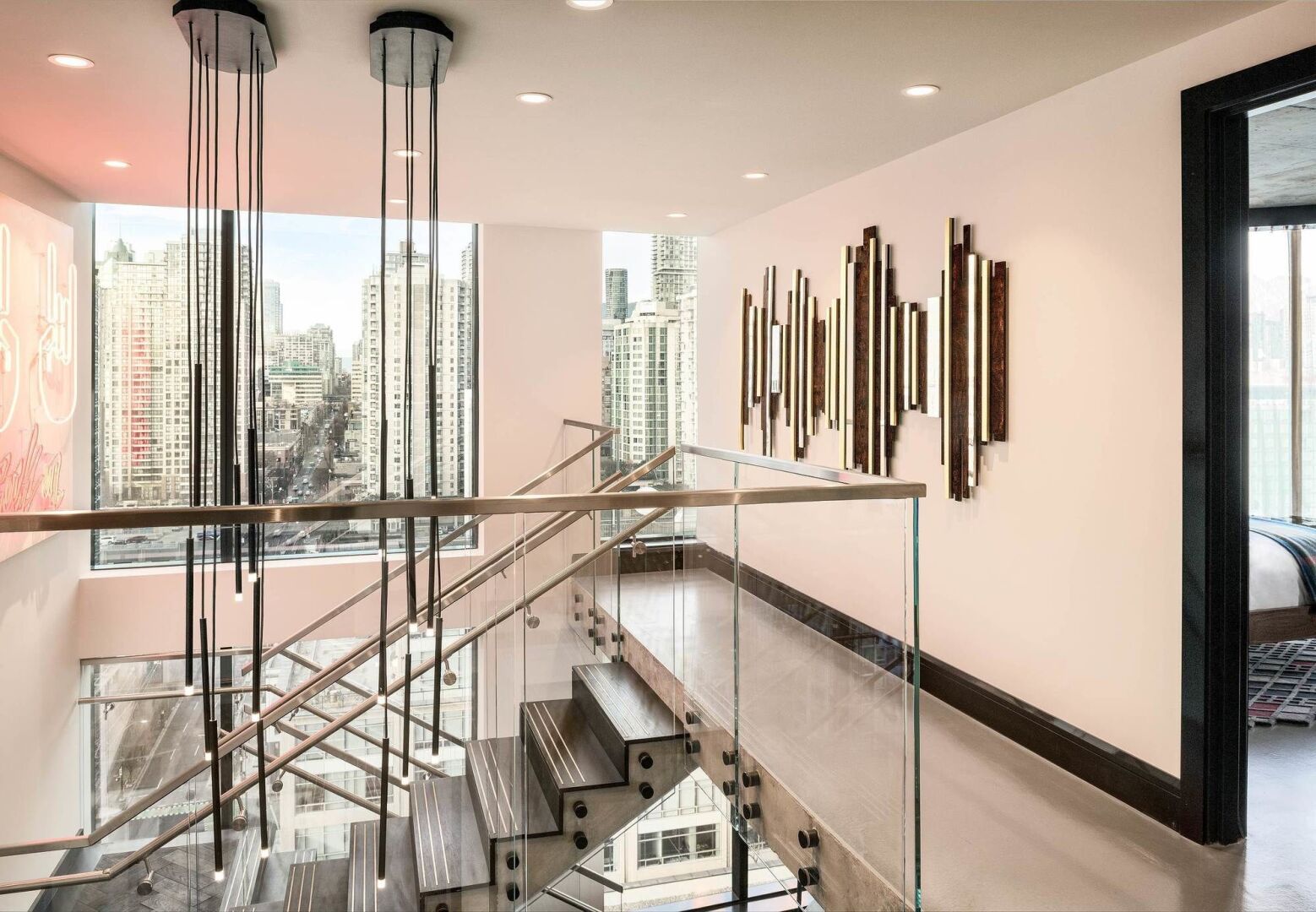 Photo - the DOUGLAS, Autograph Collection