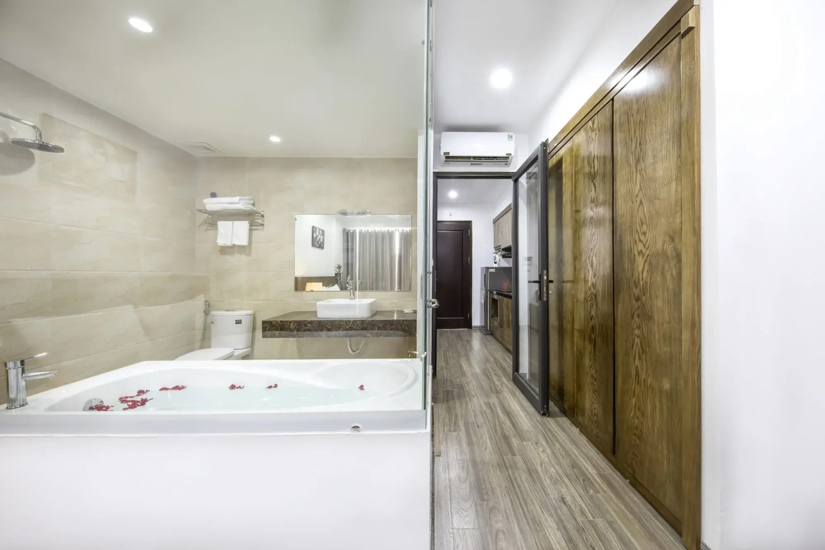 Photo - Granda Suites Hanoi
