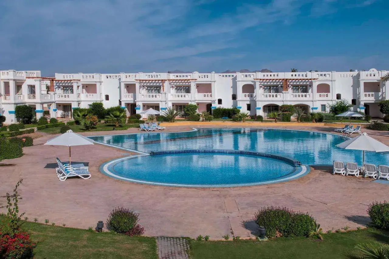 Photo - Continental Plaza Beach Resort