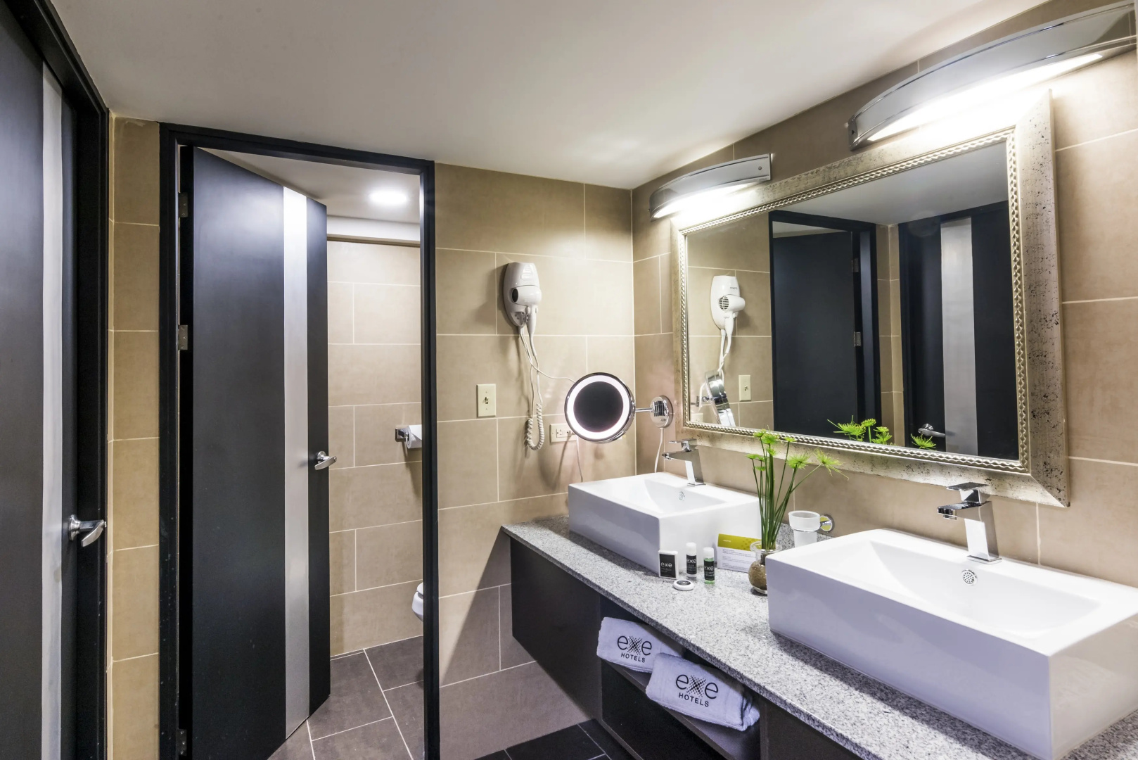 Photo - Urban Green Hotel & Suites