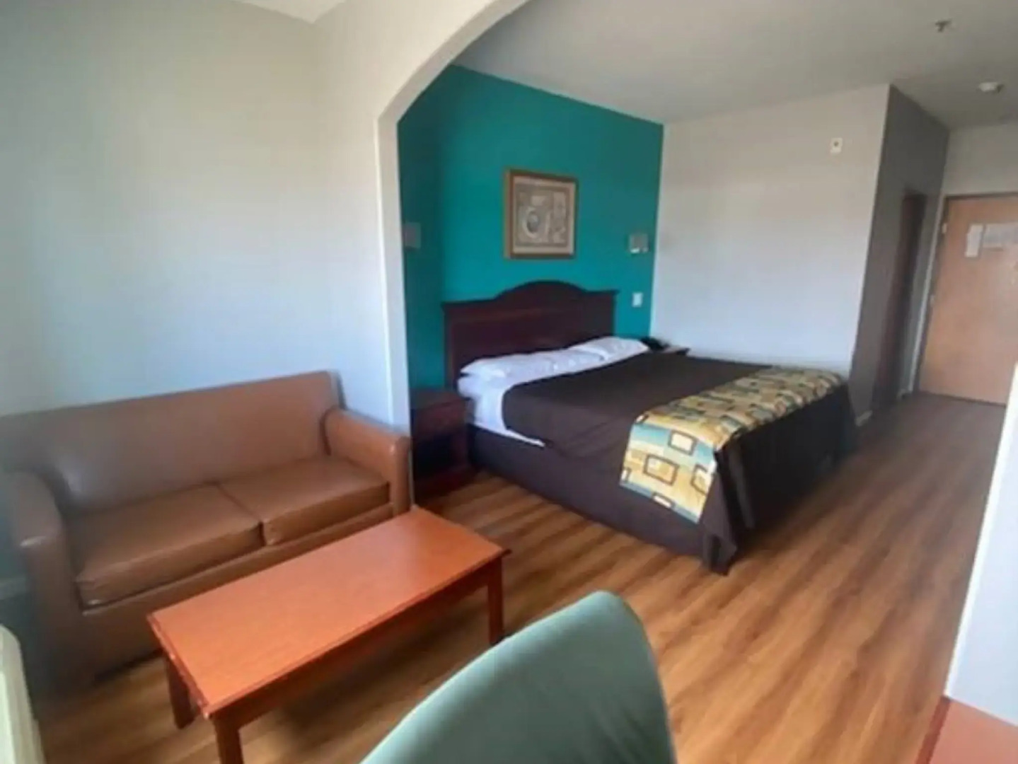 Foto - Tropicana Inn and Suites