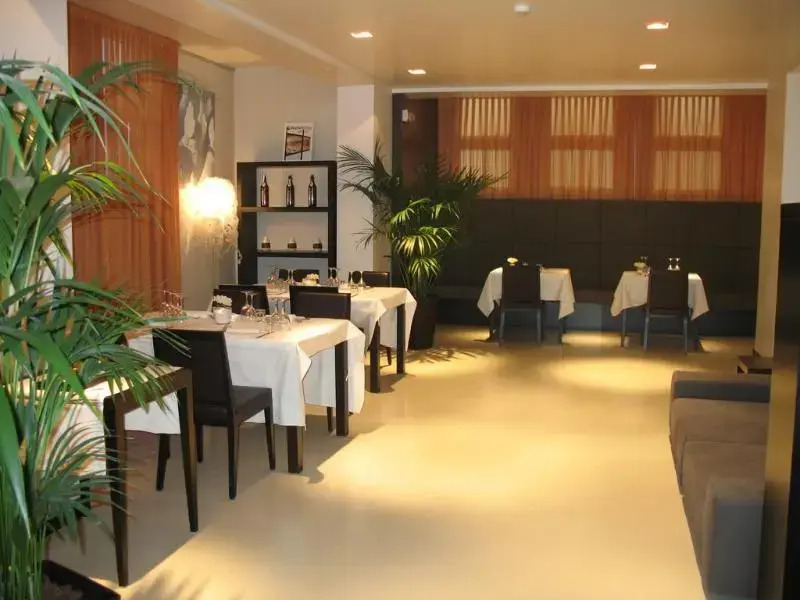 Photo - Wall Art Hotel & Residence