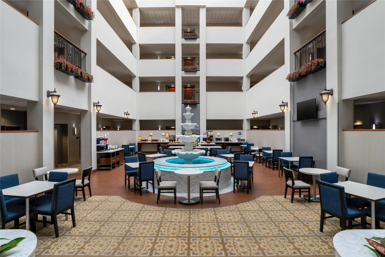 Photo - Hampton Inn & Suites Rockville Centre