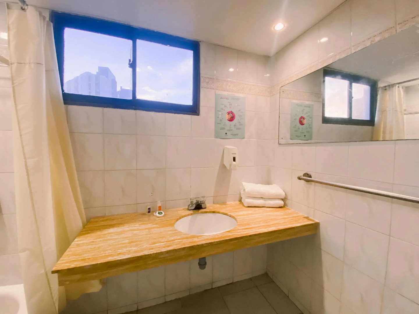Foto - Hotel Faranda Express Puerta Del Sol Barranquilla, A Member of Radisson Individuals