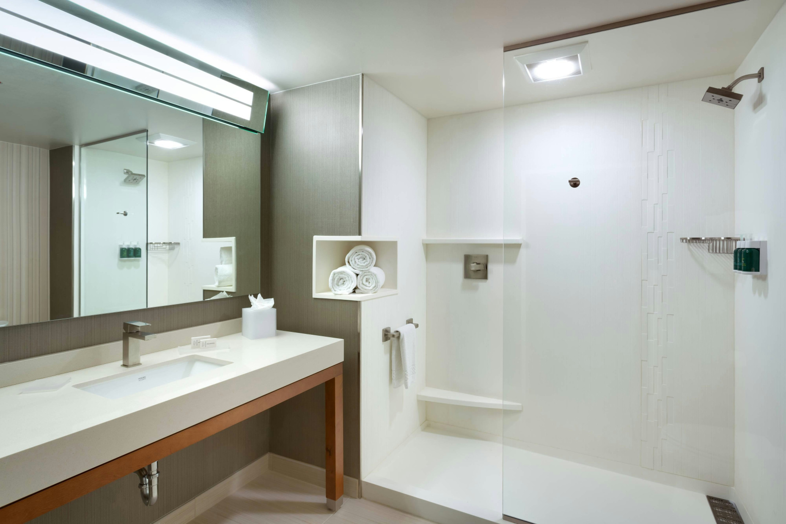 Photo - Courtyard by Marriott Los Angeles LAX/Hawthorne