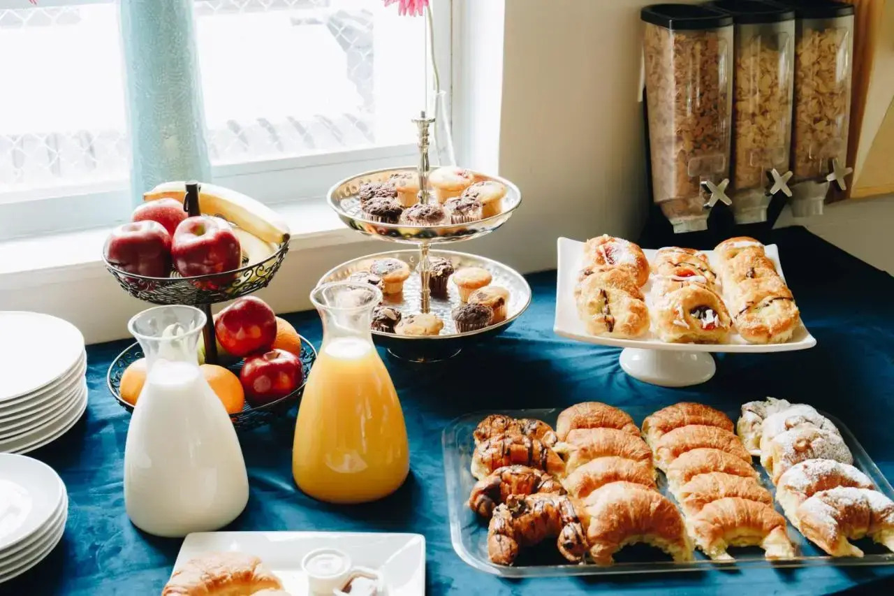 Photo - Aqua Hotel & Suites