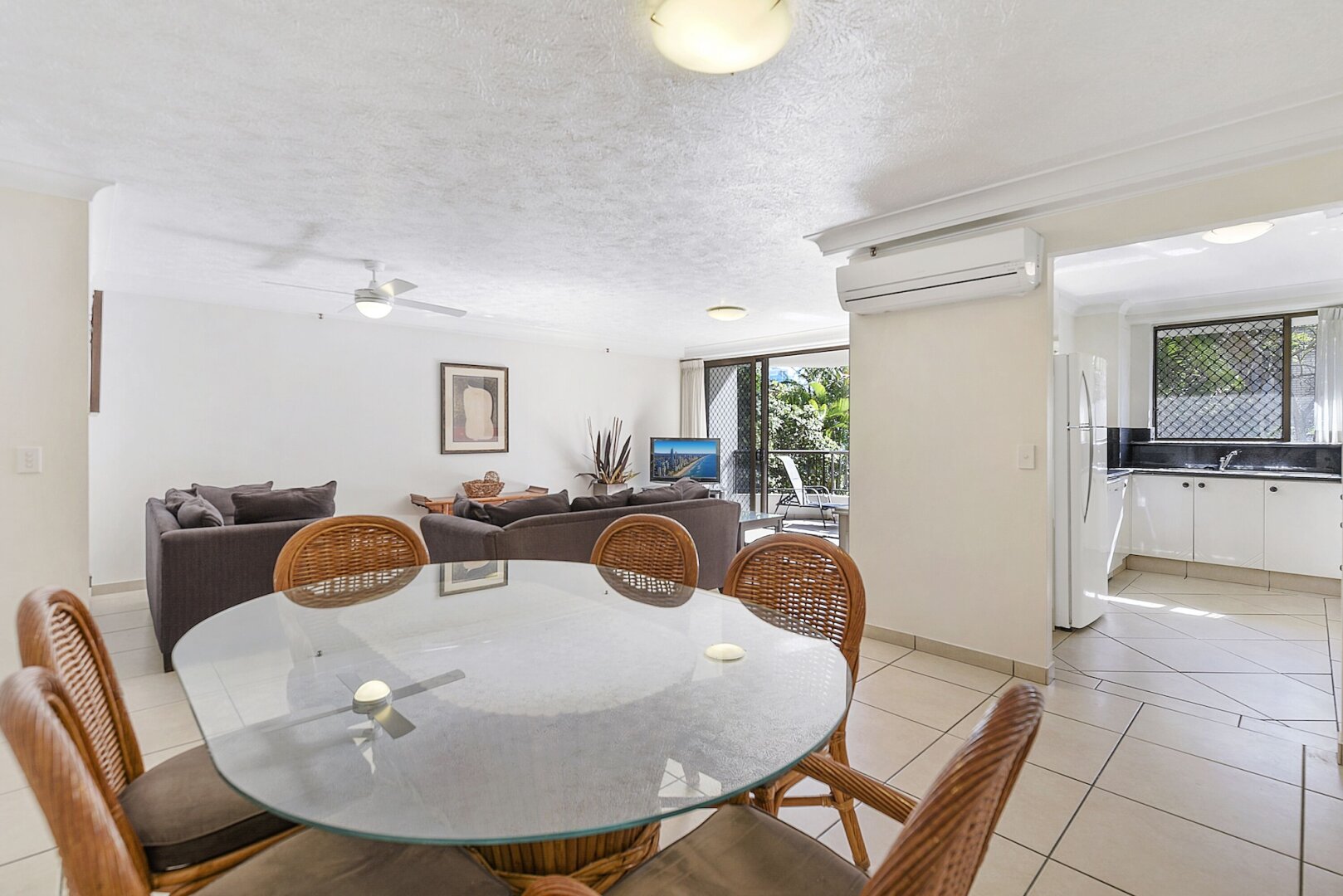 Foto - Surfers Century Oceanside Apartments