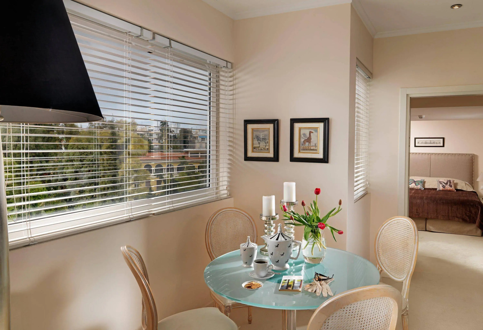 Foto - Best Western Plus Embassy Hotel