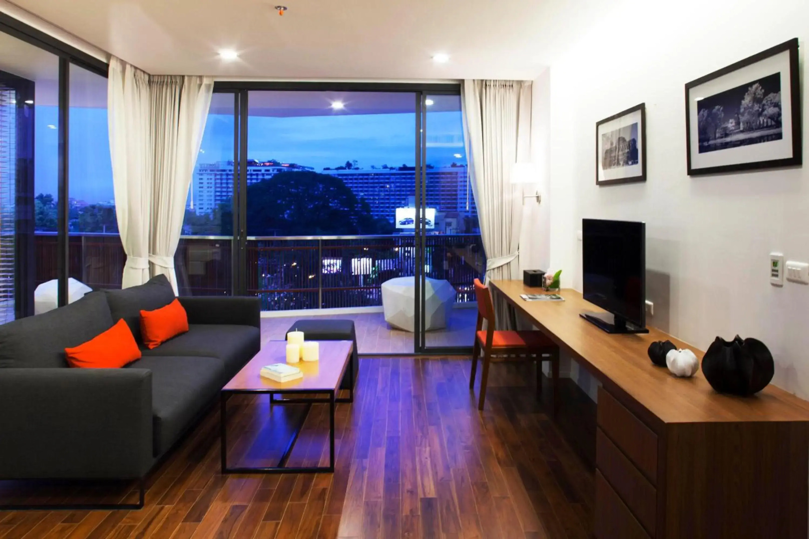 Photo - Eastin Tan Hotel Chiang Mai