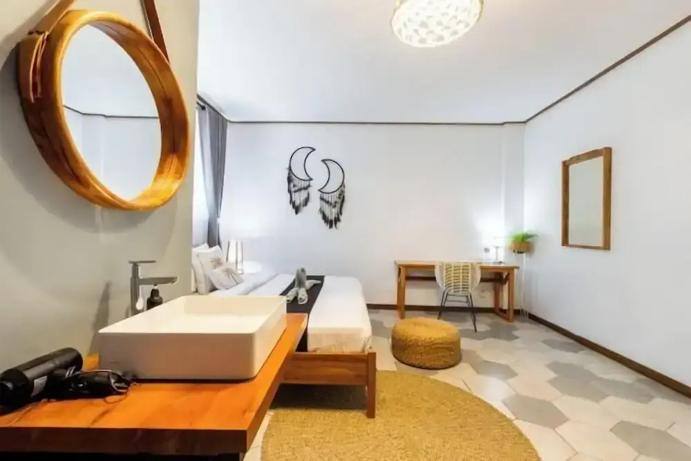 Photo - Interconnection Hostel