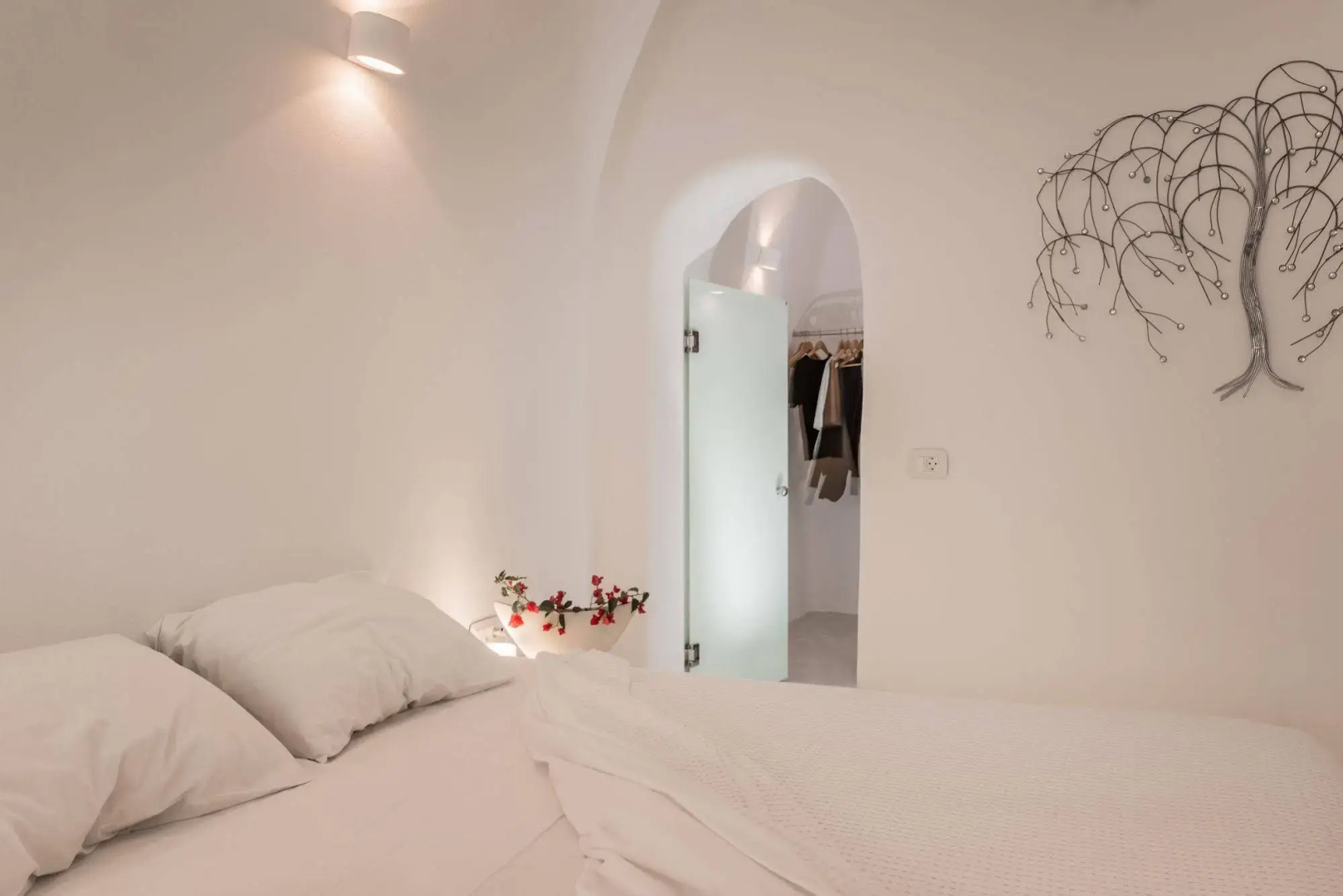 Foto - White Concept Caves