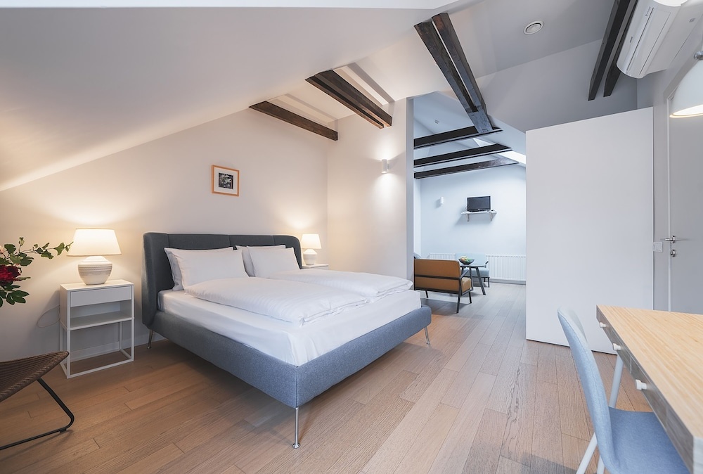 Lollo Residence — Lollo Luxury