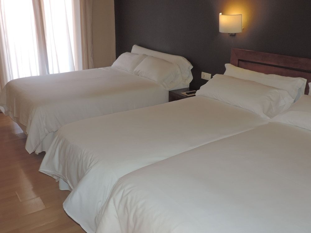Foto - Hotel Puerta de España
