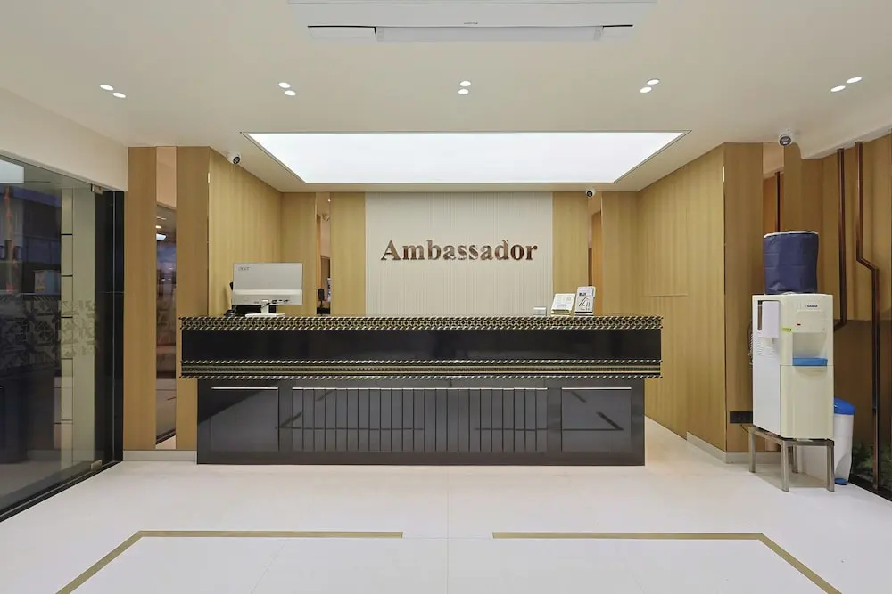 Hotel Ambassador