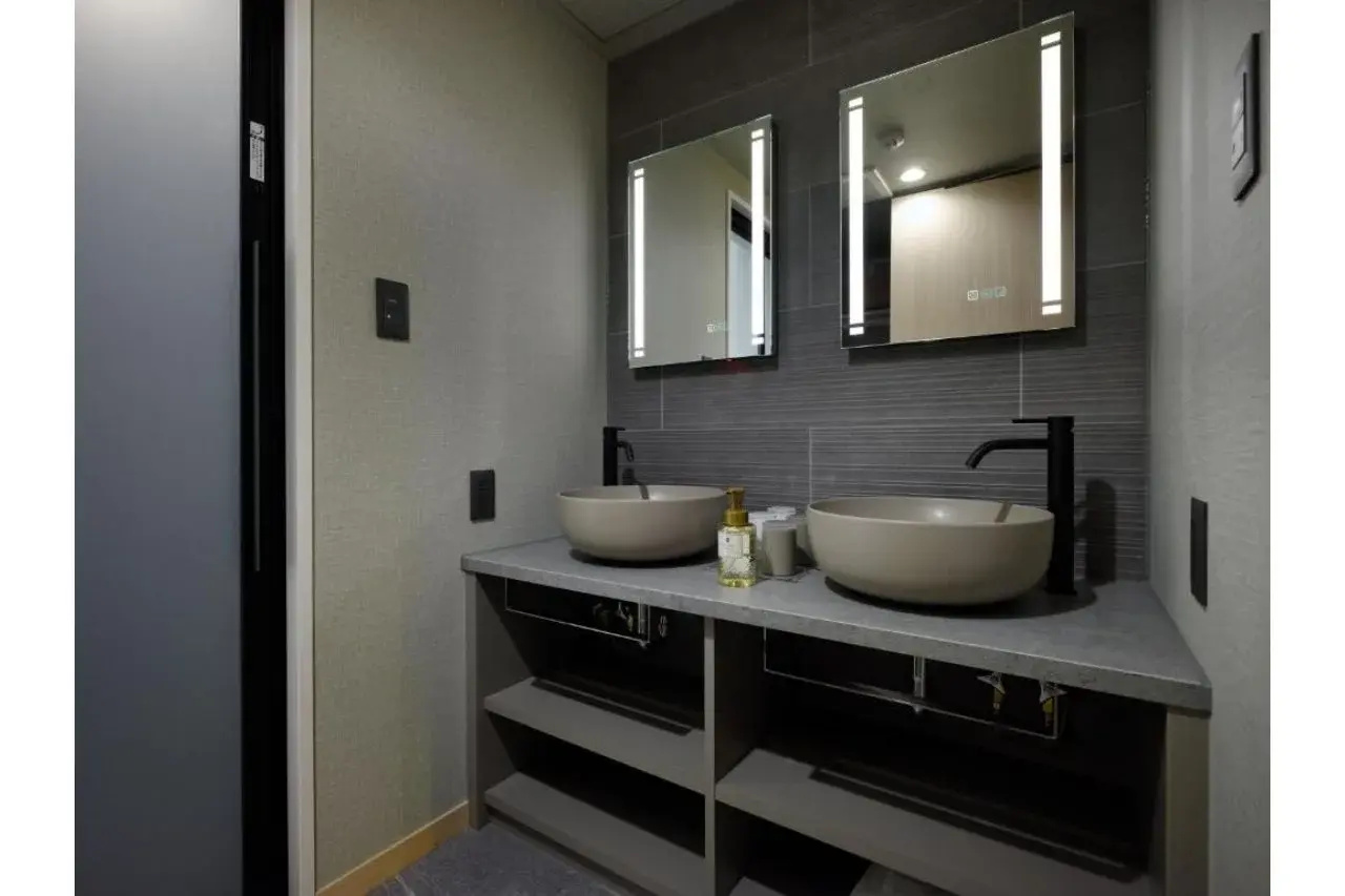Foto - Premium Apart MONday KYOTO GOJO