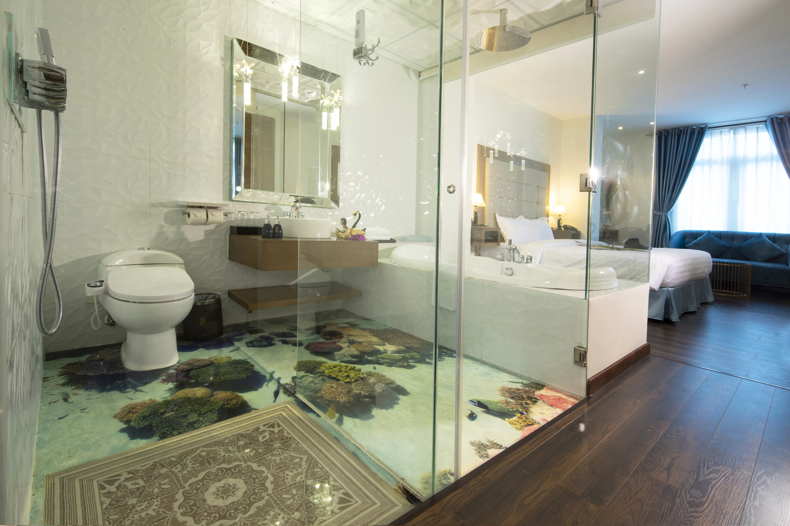 Photo - Diamond Hill Hotel