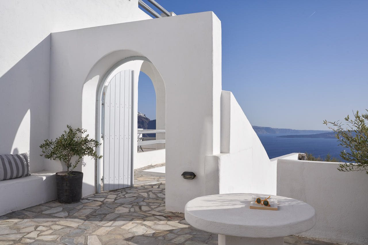 Photo - Mr and Mrs White Oia – Santorini