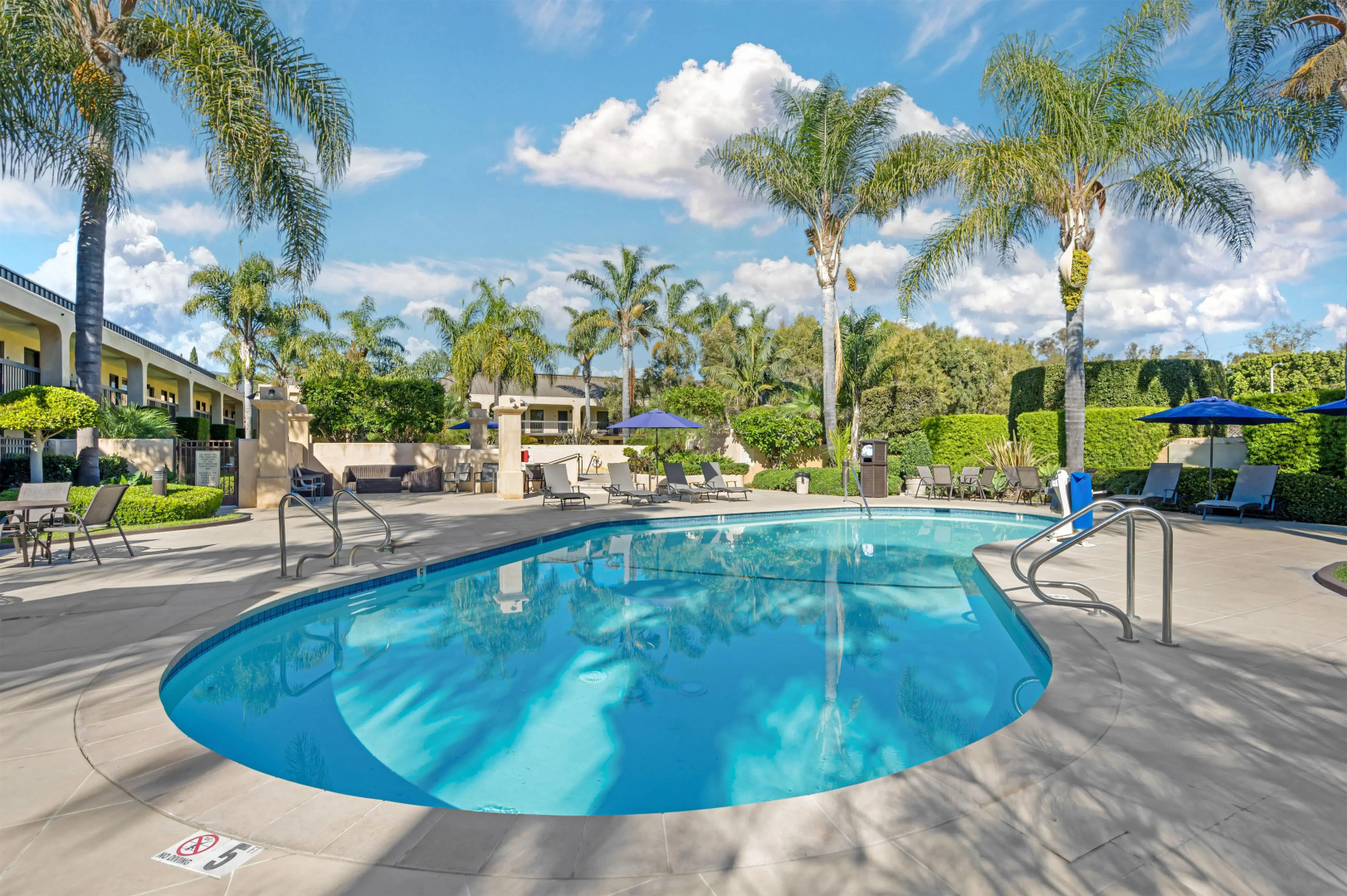 Photo - Best Western Plus South Coast Inn