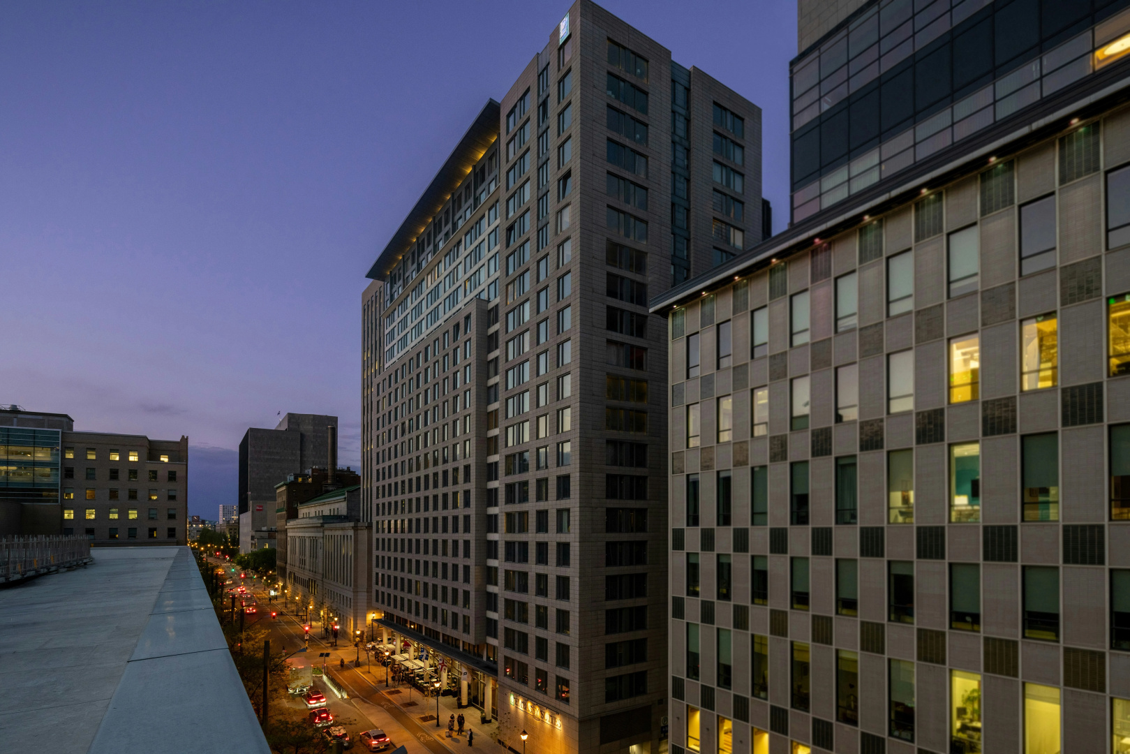 Foto - Embassy Suites Montréal by Hilton