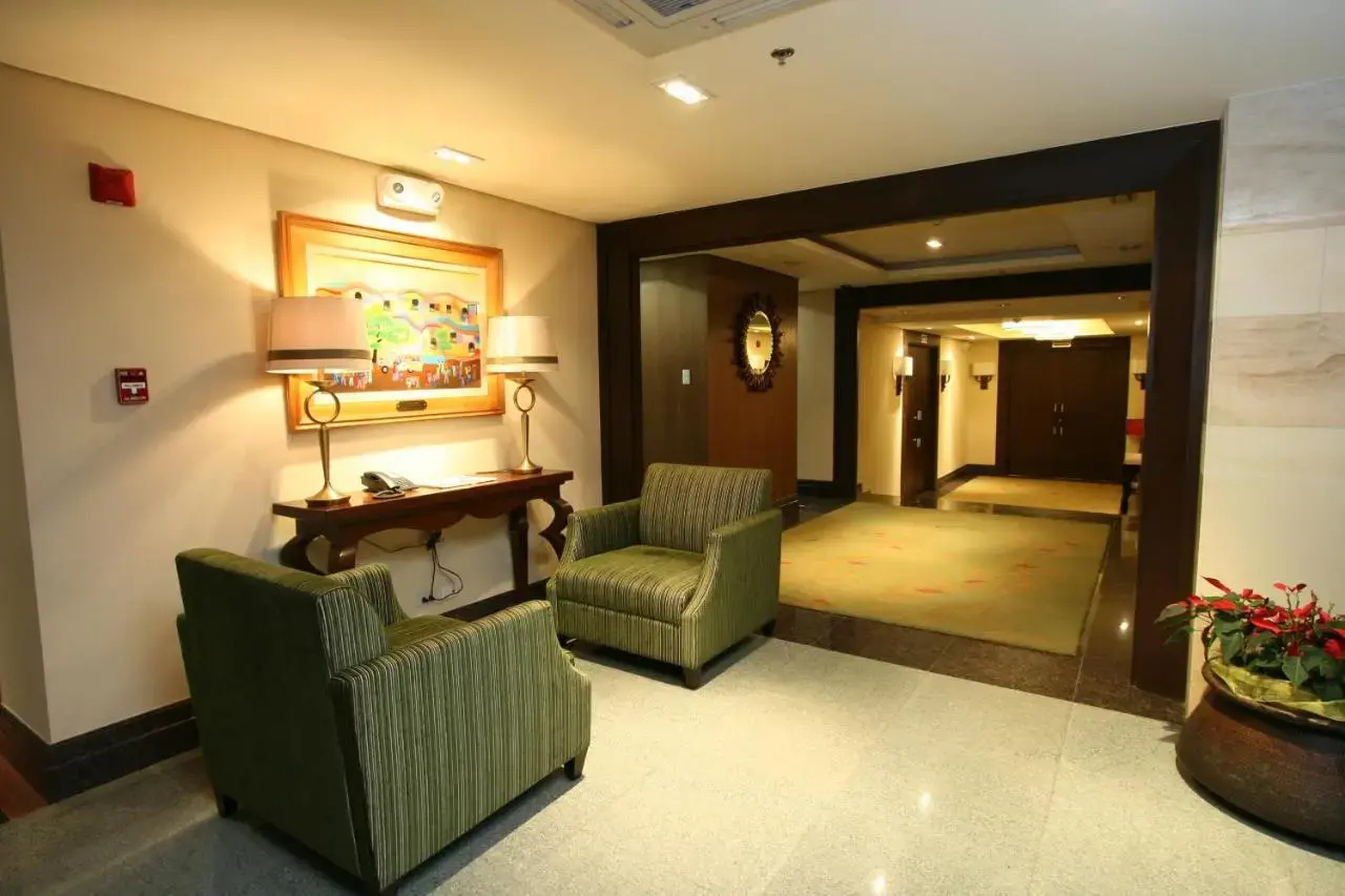 Foto - Crown Regency Hotel Makati