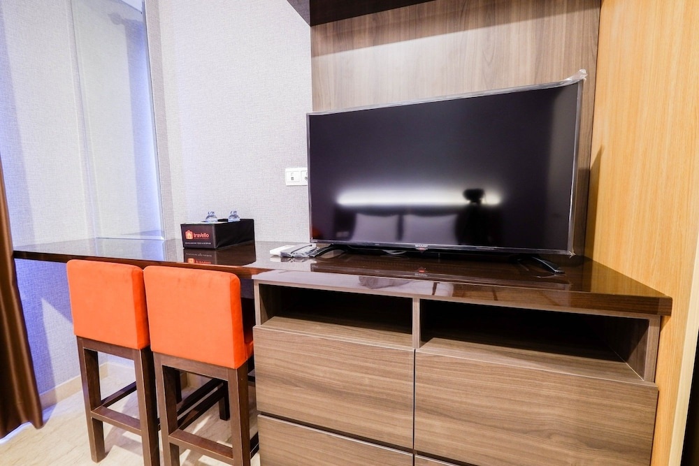 Luxurious Studio at Menteng Park Apartment