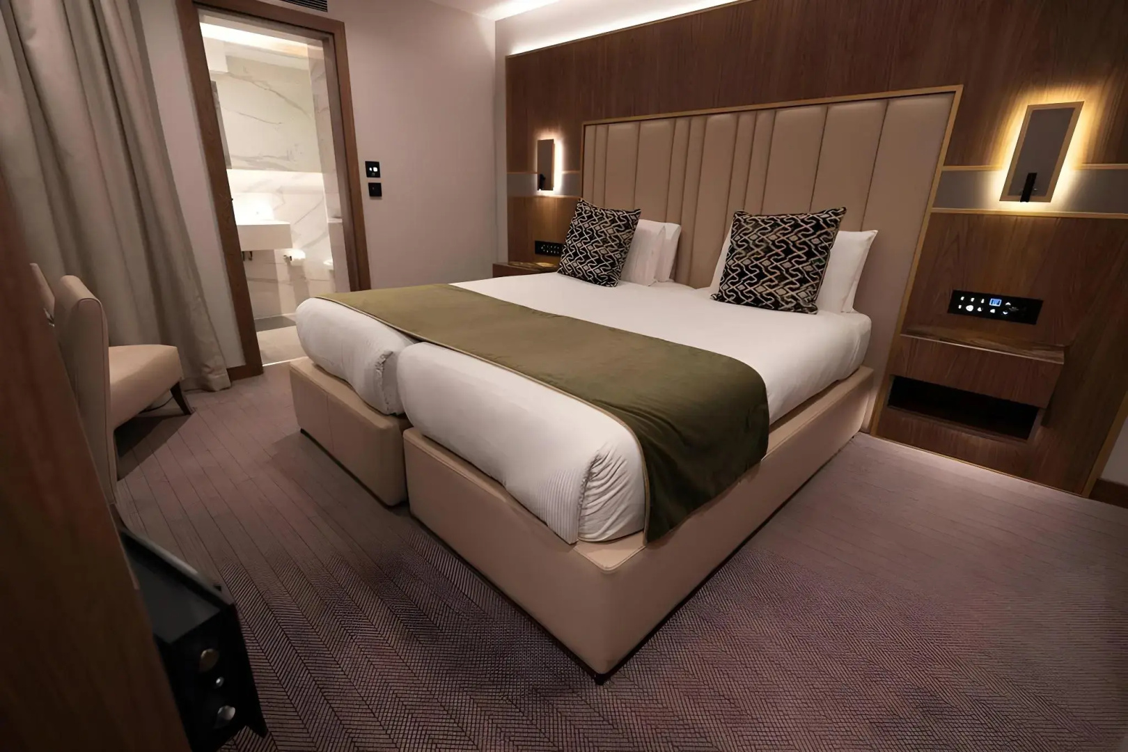 Photo - Merit Kensington Hotel