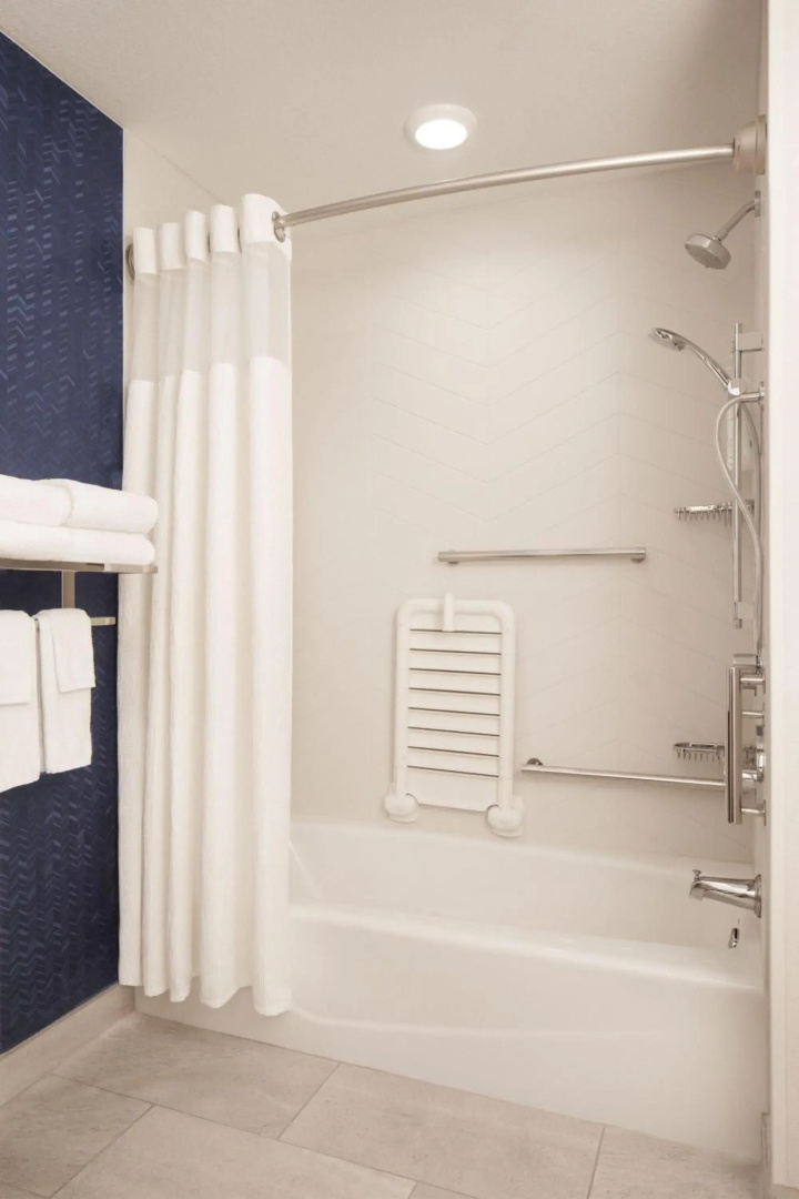 Foto - Fairfield Inn & Suites by Marriott Fresno North/Shaw Avenue