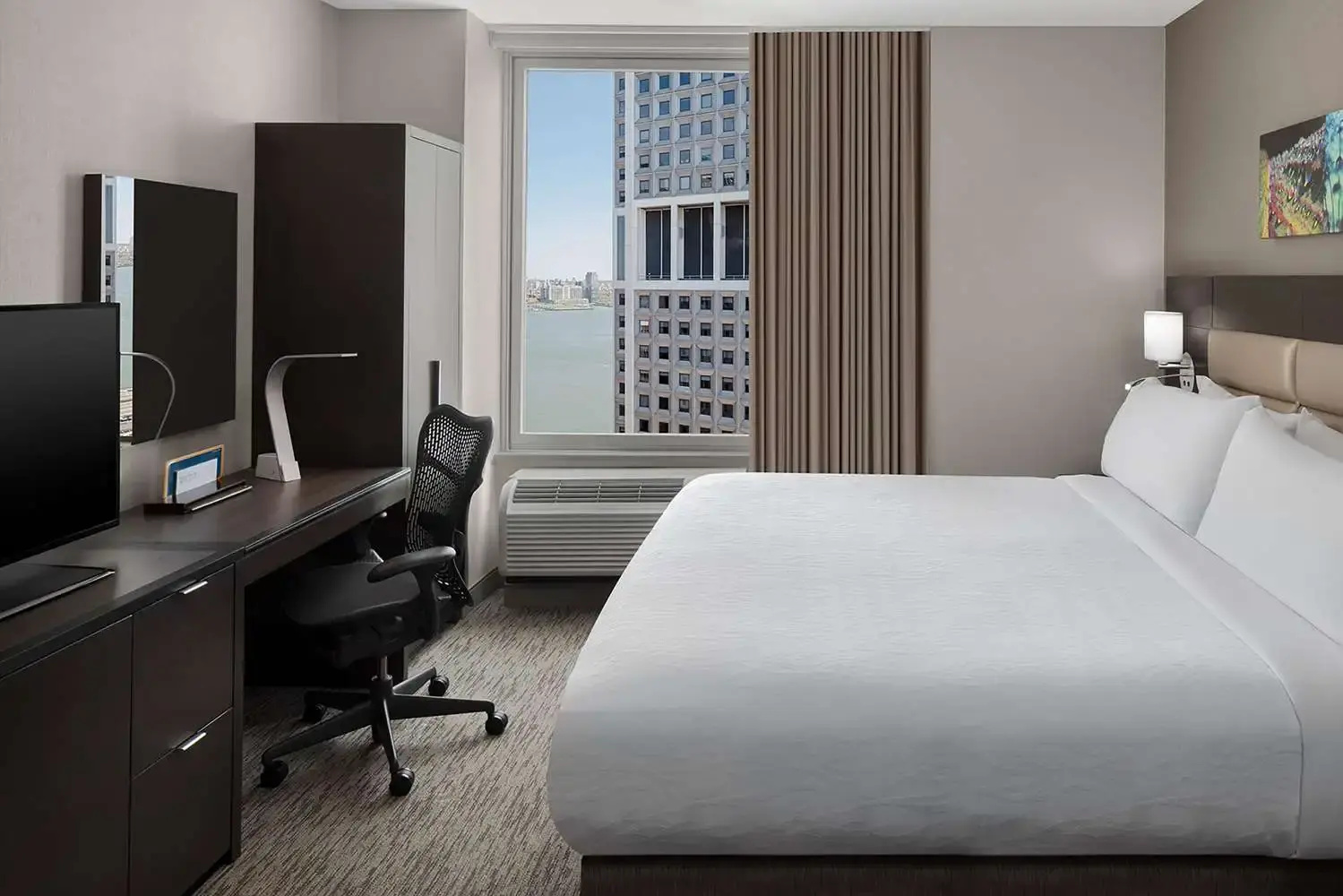 Photo - Hilton Garden Inn NYC Financial Center/Manhattan Downtown