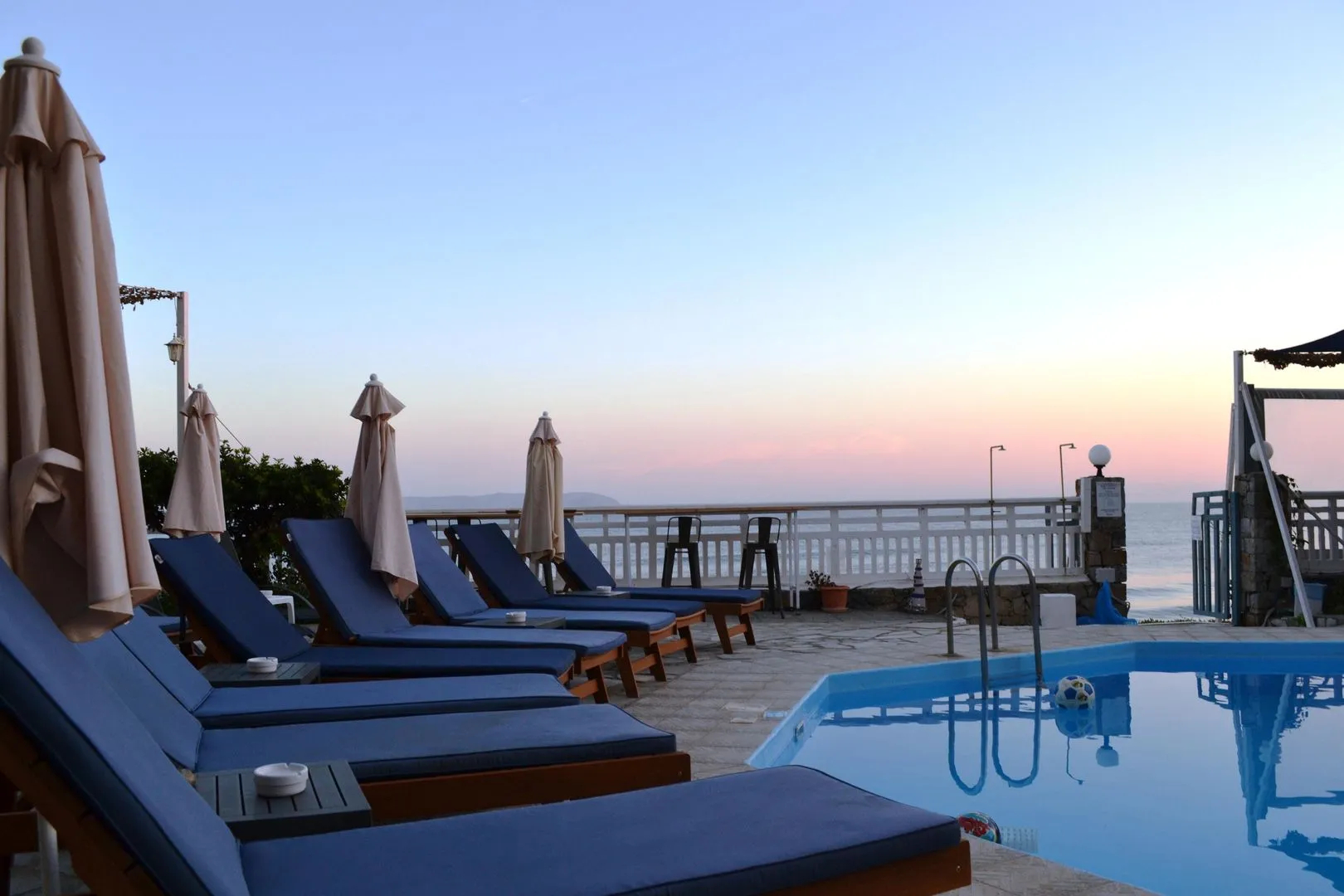 Photo - Sunset Beach Hotel