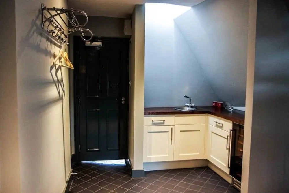 Foto - Hand & Flower