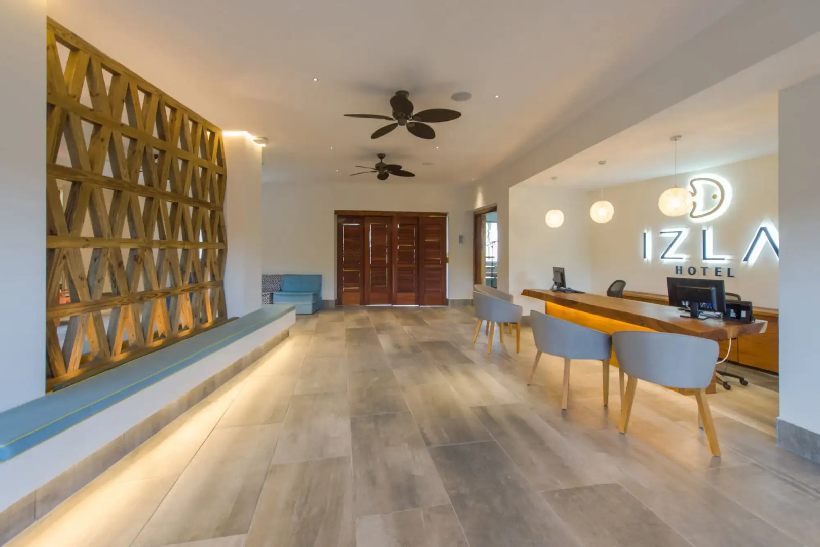 Foto - Izla Beach Front Hotel