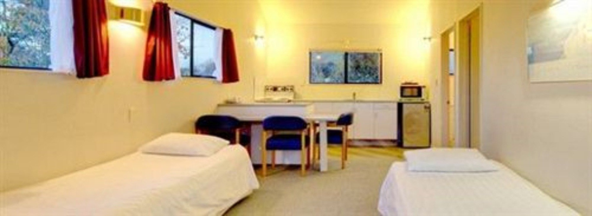 Photo - Rayland Epsom Motel