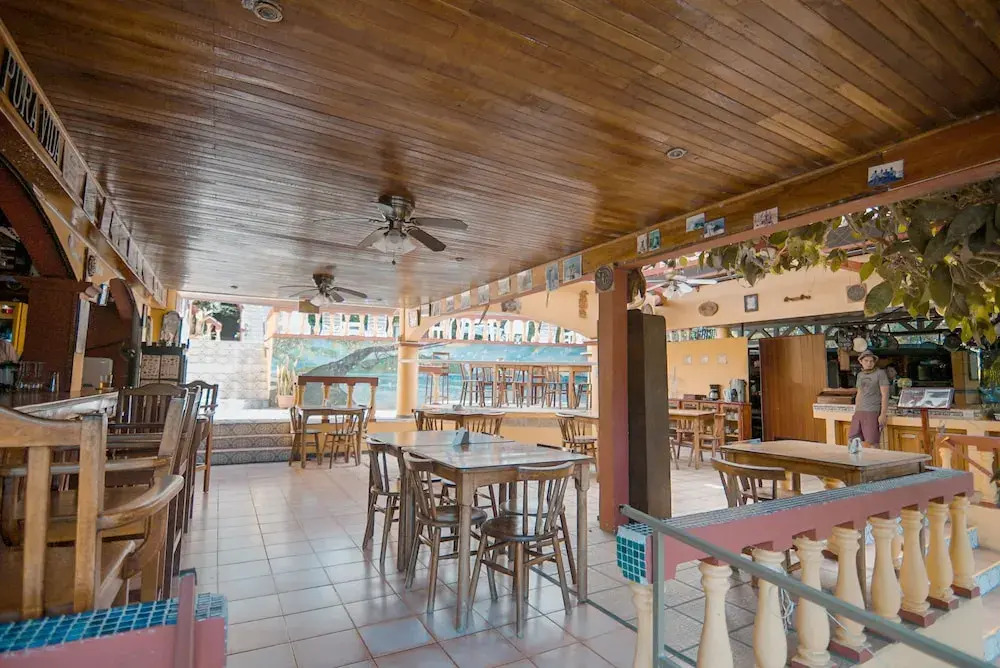 Photo - Hotel Tres Banderas