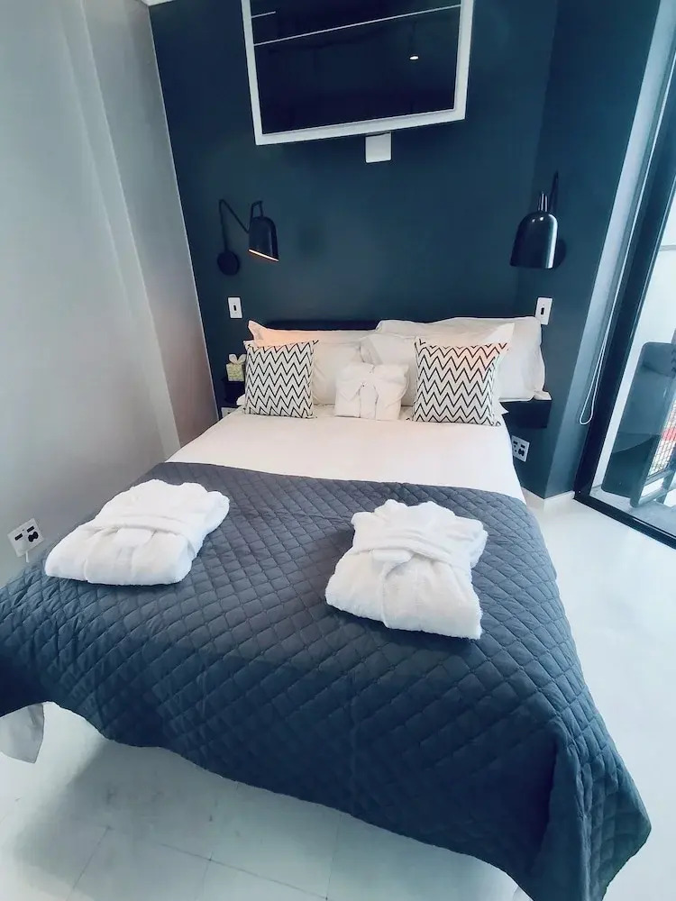 Photo - Urban Elephant Express, The Flamingo