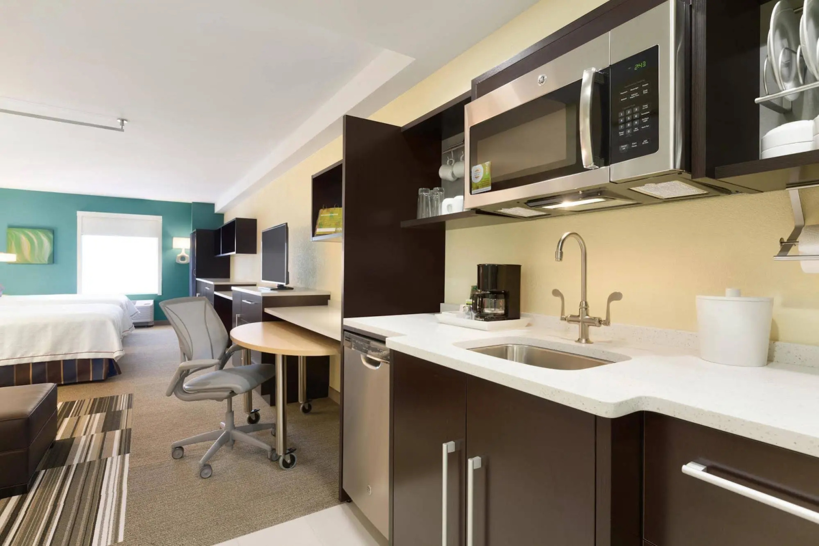Photo - Home2 Suites by Hilton El Paso Airport, TX