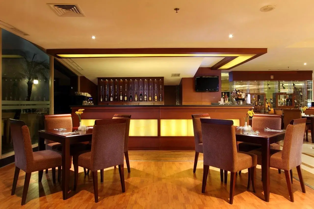 Foto - Best Western Mangga Dua Hotel & Residence