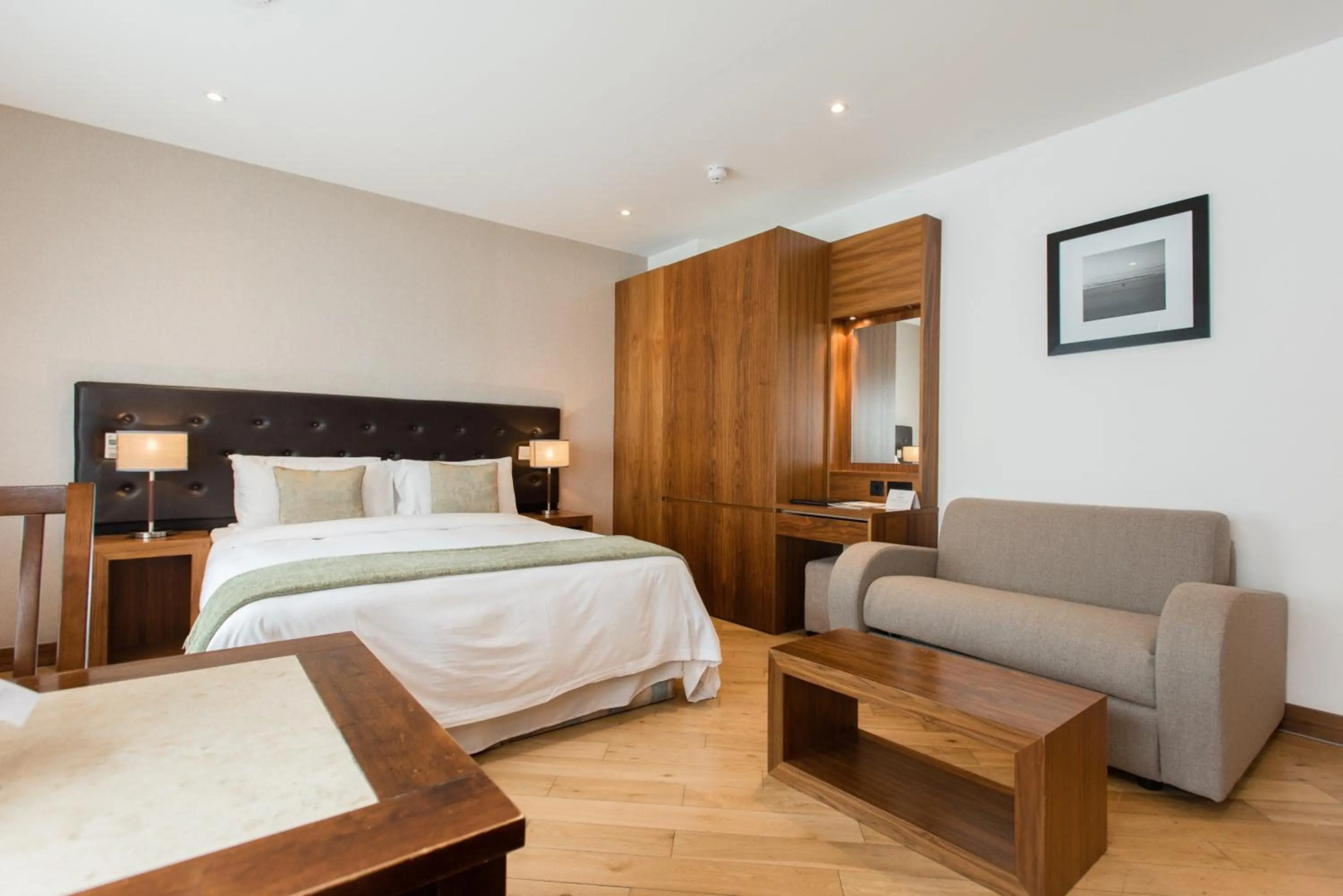 Photo - Presidential Apartments Kensington